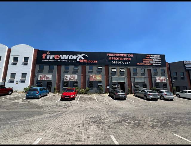 1,093M² WAREHOUSE TO LET IN STRIJDOMPARK